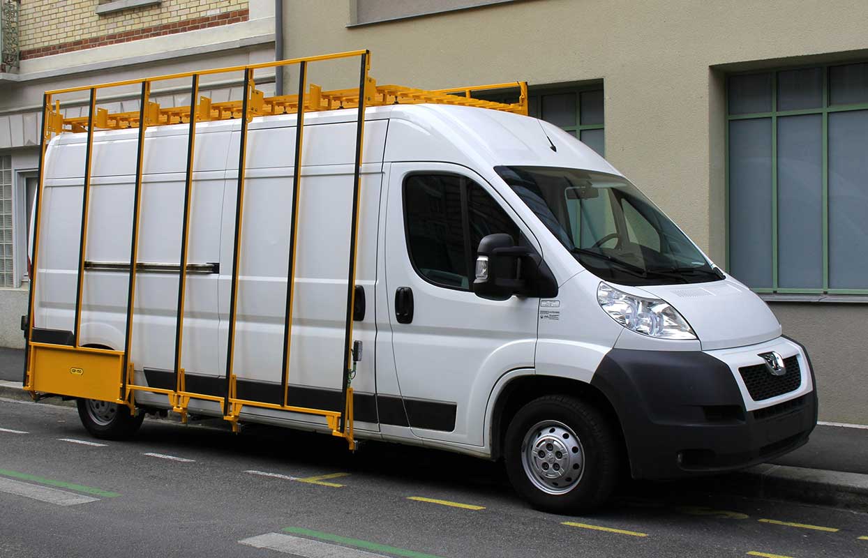Aménagement Peugeot boxer pour transport des menuiseries