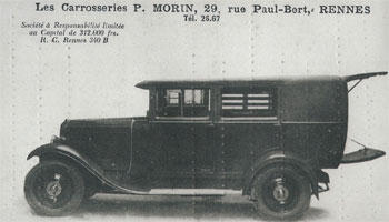 Equipement utilitaire pupitre lat&eacute;ral - porte verre - porte menuiserie